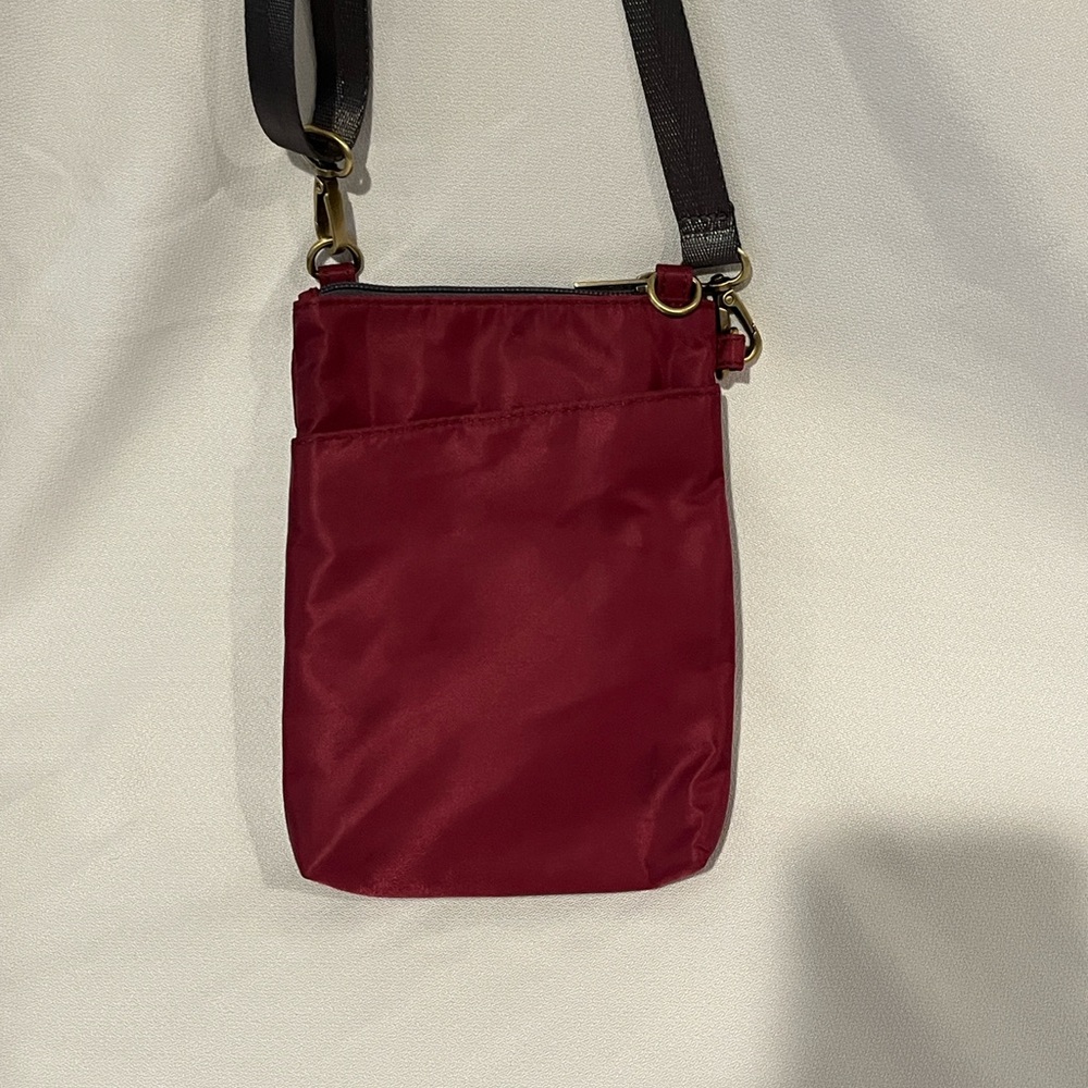 Chala Pet Paw Crossbody - Picture 2 of 11